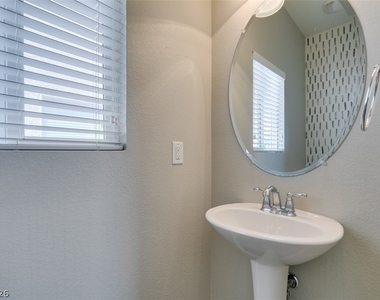 4586 W Camero Avenue - Photo Thumbnail 29