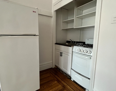 163 East 87th Street - Photo Thumbnail 2
