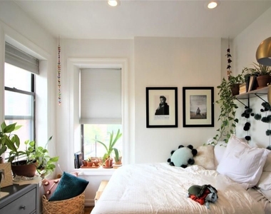 AUGUST 1 By Owner - East Village East 6th St and Ave D - Photo Thumbnail 14