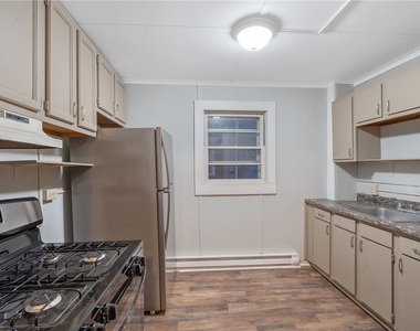 95 Ontario Street - Photo Thumbnail 4