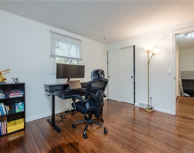 132 Kirk Road - Photo Thumbnail 10