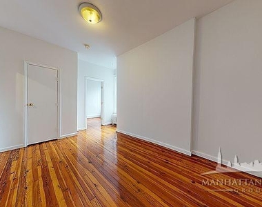 York Ave - Photo Thumbnail 1