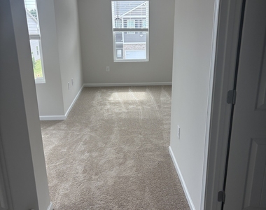 11522 Kimberly Way - Photo Thumbnail 6