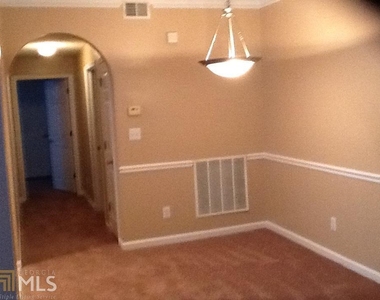 245 Amal Drive - Photo Thumbnail 8