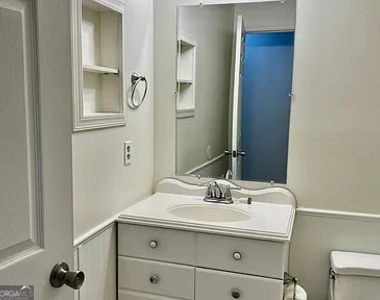 30 Yorktown Road - Photo Thumbnail 10