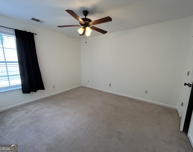 665 Arncliffe Court - Photo Thumbnail 14