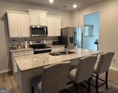 4353 Smithgall Court - Photo Thumbnail 4