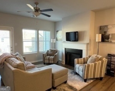 4353 Smithgall Court - Photo Thumbnail 7