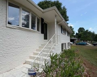 157 Jennifer Lane Nw - Photo Thumbnail 3