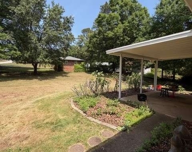 157 Jennifer Lane Nw - Photo Thumbnail 2