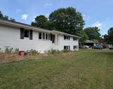 157 Jennifer Lane Nw - Photo Thumbnail 4