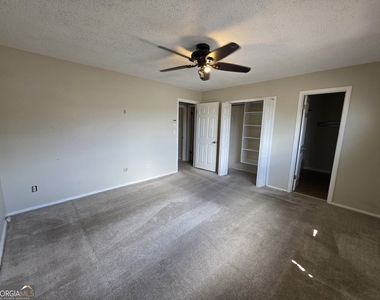 4701 Flat Shoals Road - Photo Thumbnail 13