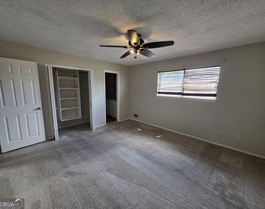 4701 Flat Shoals Road - Photo Thumbnail 12