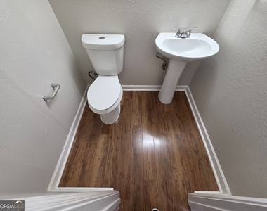 4701 Flat Shoals Road - Photo Thumbnail 7