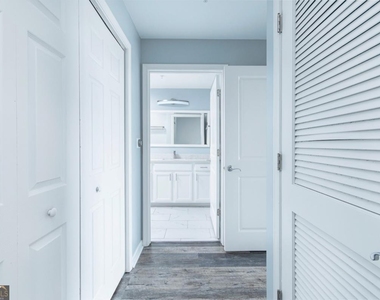 3040 Peachtree Road - Photo Thumbnail 12