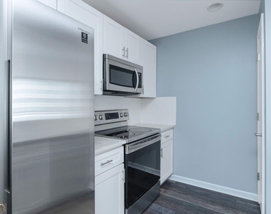 3040 Peachtree Road - Photo Thumbnail 9