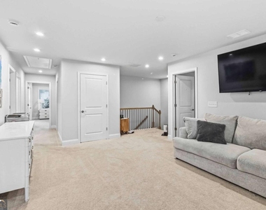 307 Ernest Avenue - Photo Thumbnail 41