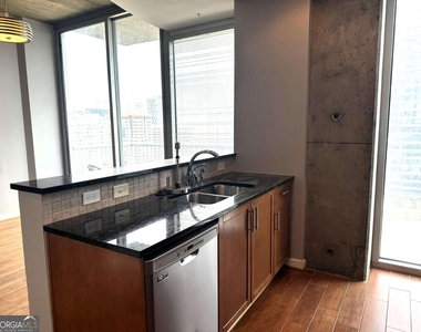 855 Peachtree Street Ne - Photo Thumbnail 7