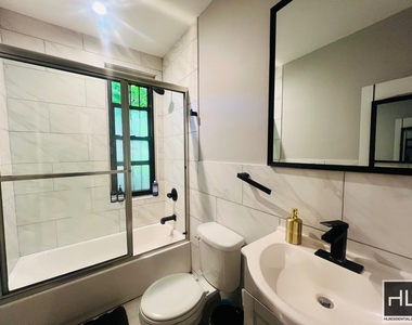 886 Hancock Street - Photo Thumbnail 2