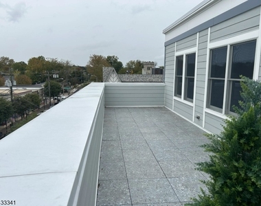 246 Main St - Photo Thumbnail 42