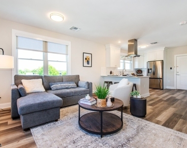 246 Main St - Photo Thumbnail 14