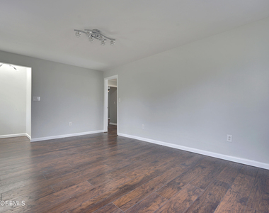 13 Swain Avenue - Photo Thumbnail 7