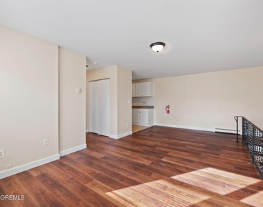 175 Buckelew Avenue - Photo Thumbnail 28