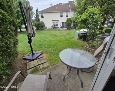 761 Banyan Court - Photo Thumbnail 17