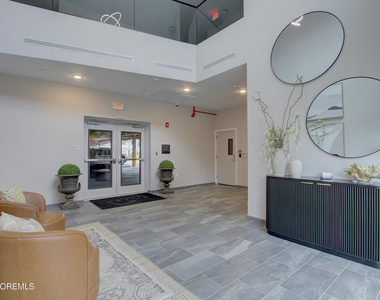 258 Morris Avenue - Photo Thumbnail 4