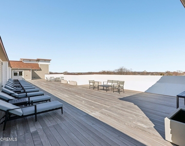 258 Morris Avenue - Photo Thumbnail 16