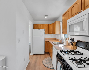 548 Washington Boulevard - Photo Thumbnail 7