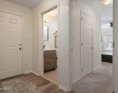 1015 Wedgewood Circle - Photo Thumbnail 21