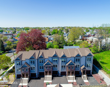 246 Main Street - Photo Thumbnail 33