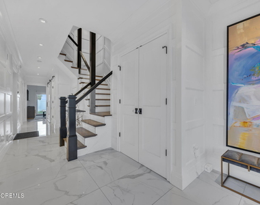 42 Marine Terrace - Photo Thumbnail 15