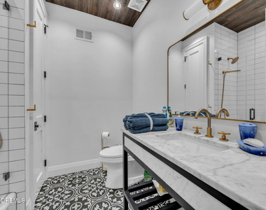 42 Marine Terrace - Photo Thumbnail 21