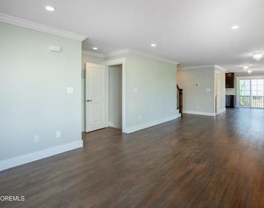 234 Main Street - Photo Thumbnail 3