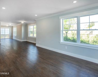 234 Main Street - Photo Thumbnail 5