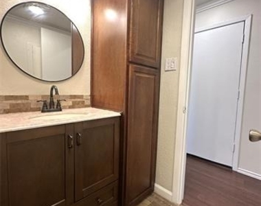 1600 Pecan Chase Circle - Photo Thumbnail 9