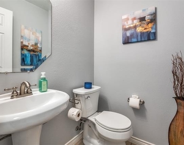 2731 Vela - Photo Thumbnail 18