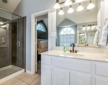 2731 Vela - Photo Thumbnail 21
