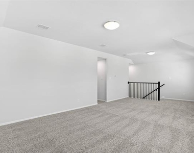 736 Portina Drive - Photo Thumbnail 18