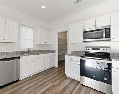 10353 Burnfoot Lane - Photo Thumbnail 2