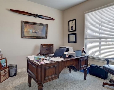 207 Michael Drive - Photo Thumbnail 21