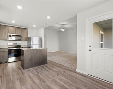 6324 Crosswood Lane - Photo Thumbnail 5