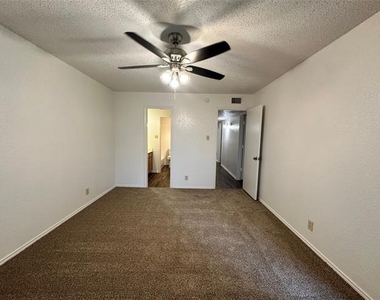 833 White Rock Street - Photo Thumbnail 9