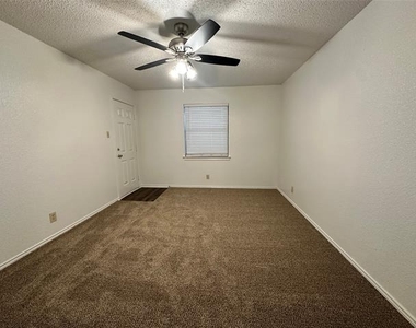833 White Rock Street - Photo Thumbnail 8