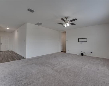 767 Camden Drive - Photo Thumbnail 11