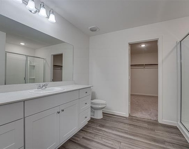 767 Camden Drive - Photo Thumbnail 19