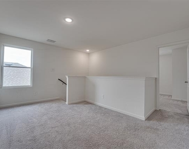 767 Camden Drive - Photo Thumbnail 15