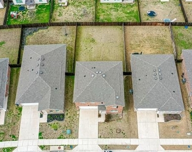 767 Camden Drive - Photo Thumbnail 34